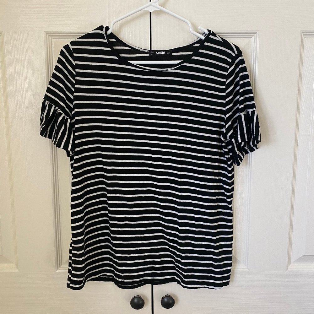 SHEIN Black and White Top
